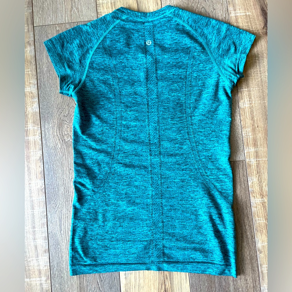 Lululemon swiftly Tshirt